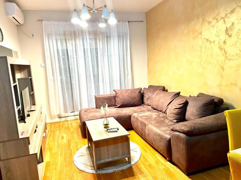 Naki Apartmani Podgoriçe Oda fotoğraf